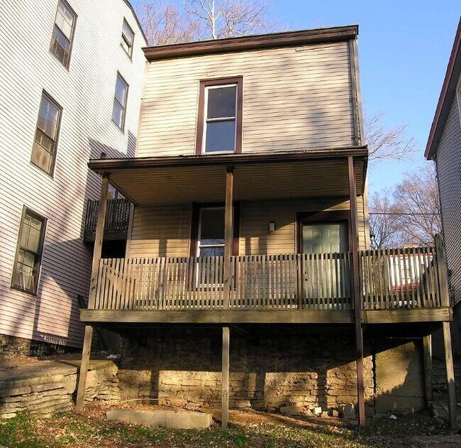 Building Photo - 1711 Pulte St