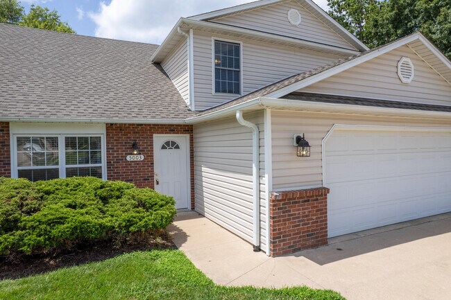 Foto del edificio - 5003 Roscoe Rdg