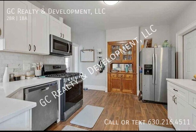 Foto del edificio - ***2 BDRM / SS APPLIANCES INCL / IN UNIT W...