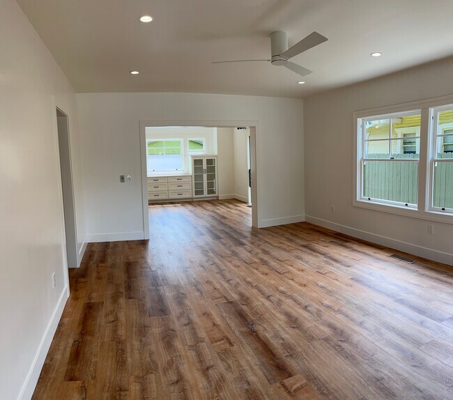 living room - 240 Lindero Ave
