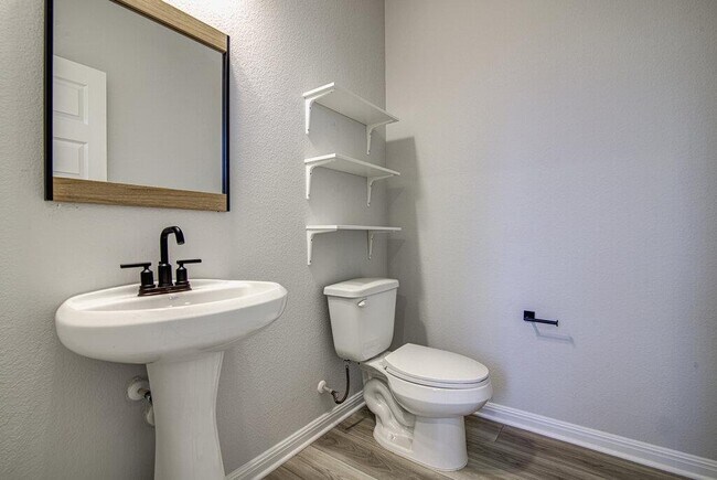 Foto del edificio - 6603 Smarty Jones Ln