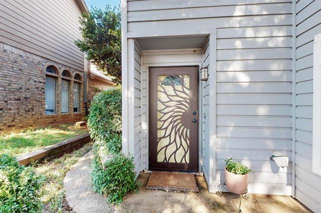 Foto del edificio - 1437 Palmnold Cir W