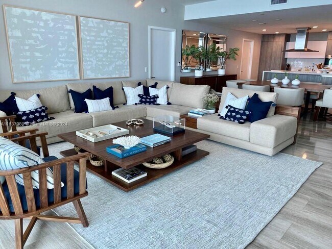 Building Photo - 350 Ocean Dr