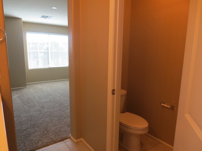 Foto del edificio - 1940 N 77th Dr