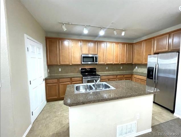 Foto del edificio - 8440 Canyon Rim Trail