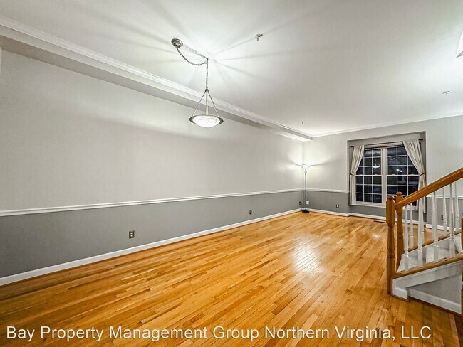 Foto del edificio - 4 br, 3.5 bath House - 414 Wayne St.