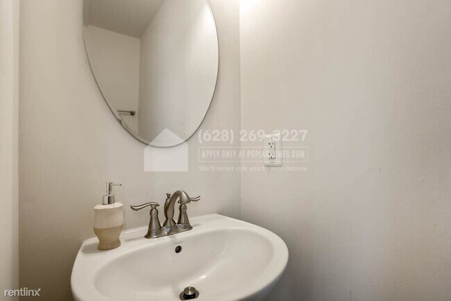 Building Photo - 3 br, 4 bath House - 2731 Prospect Hill Dr...