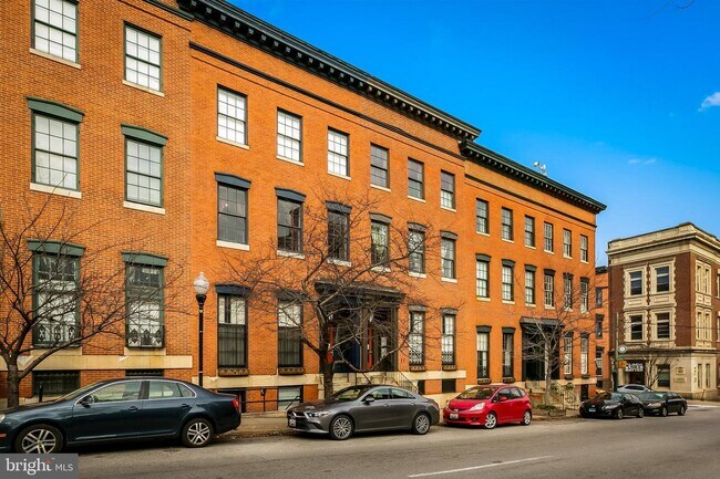 Foto del edificio - 18 E Madison St