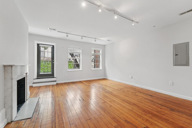 Apt 3 Living Room - 1010 N Calvert St