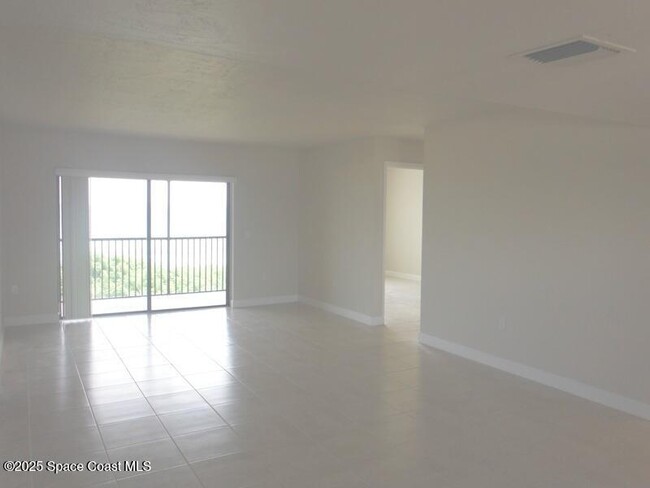 Building Photo - 2975 S Hwy A1A