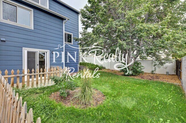 Foto del edificio - Beautiful 5 Bedroom Home in Security!