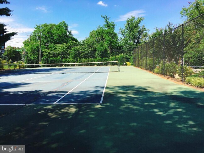 Foto del edificio - 5500 Holmes Run Pkwy