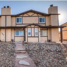 Building Photo - 1297 Vondelpark Dr