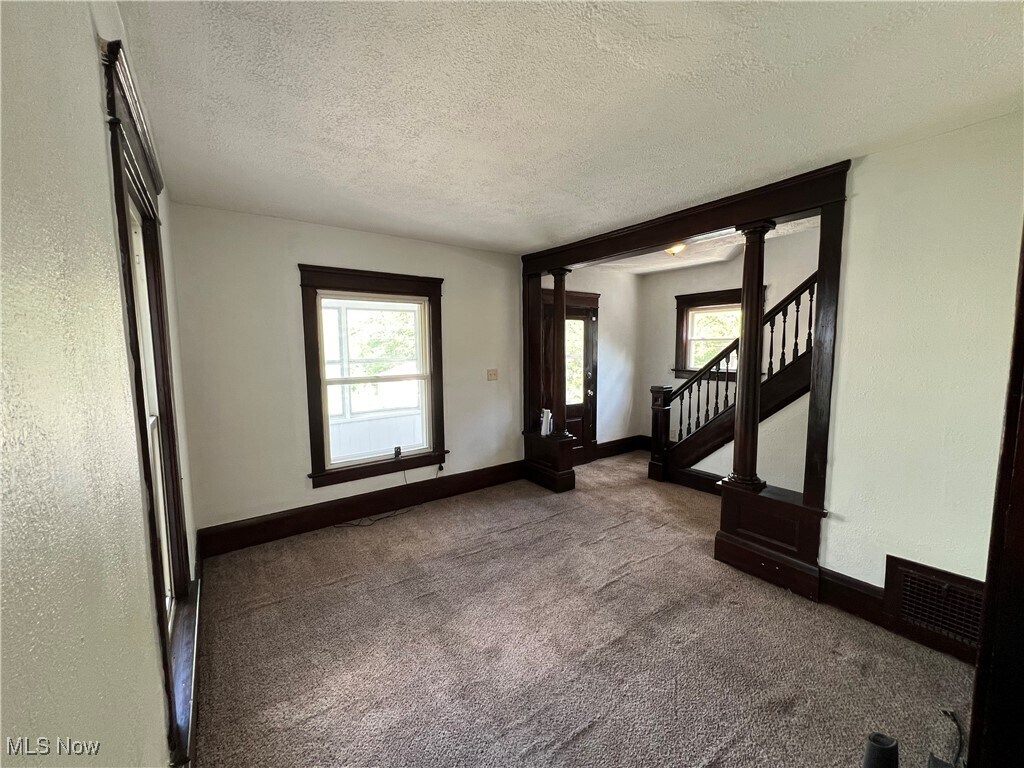 2286 6th St SW Akron, OH 44314 – photo 5