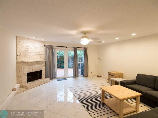 Foto del edificio - 929 SE 13th St