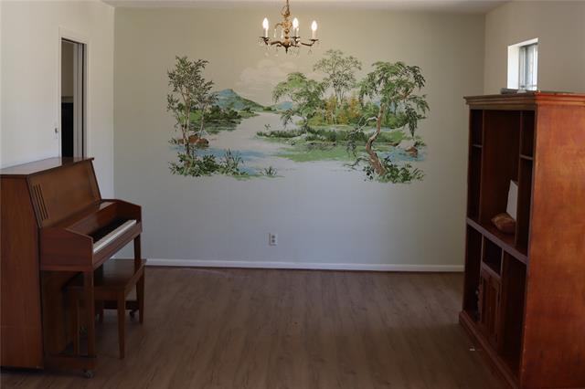 Foto del edificio - 3205 Pin Oak Dr