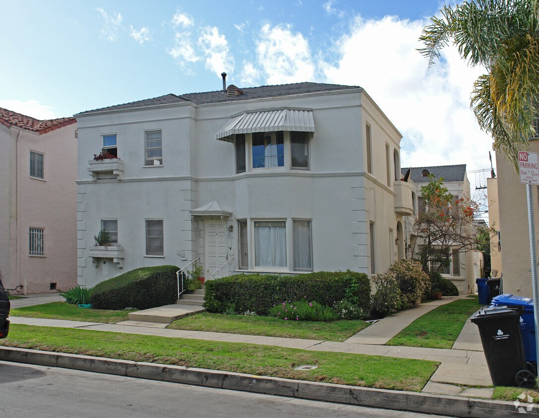 Building Photo - 449 N Genesee Ave