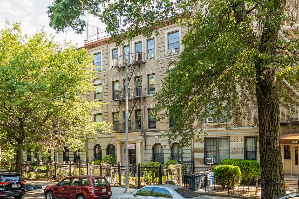 Building Photo - 369 Saint Johns Pl