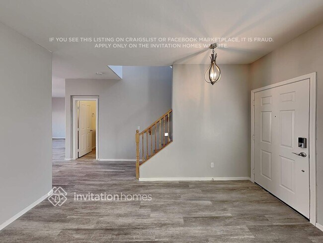 Foto del edificio - 14226 W Hearn Rd