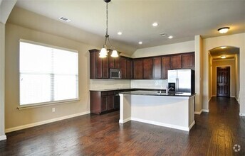 Building Photo - 7700 Delaware Dr