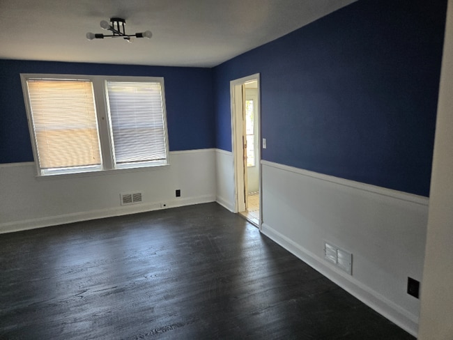 Building Photo - 3518 Elmora Ave