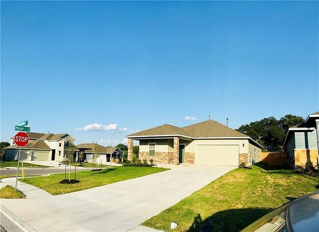 Building Photo - 13813 Harrisglenn Dr