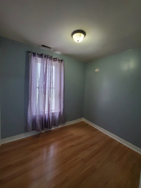 Foto del edificio - 1611 Foster Ave