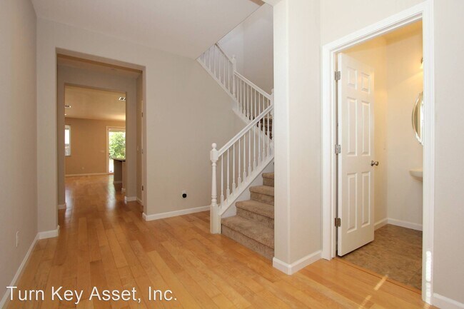 Building Photo - 4 br, 3.5 bath House - 4805 Tusk Way