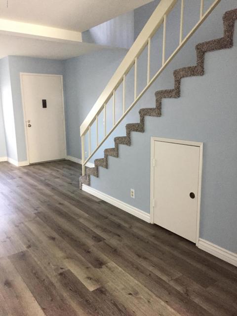 Foto del edificio - 209 S Ventura Rd