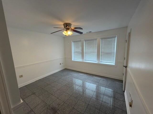 Foto del edificio - 2140 W 23rd St