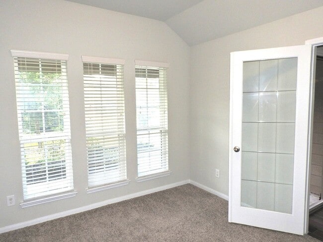 Foto del edificio - 20615 Iron Timber Ln