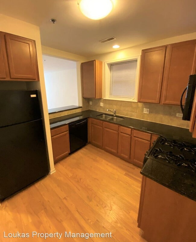 Foto del edificio - 1034 W Waveland Ave