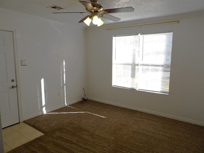 Foto del edificio - 2812 Mobley St NW