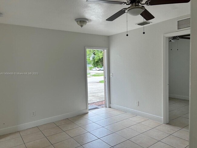 Building Photo - 2099 NW 26th Ave