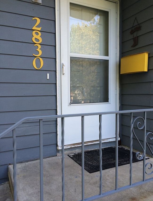 Building Photo - 2830 S 116th Ave