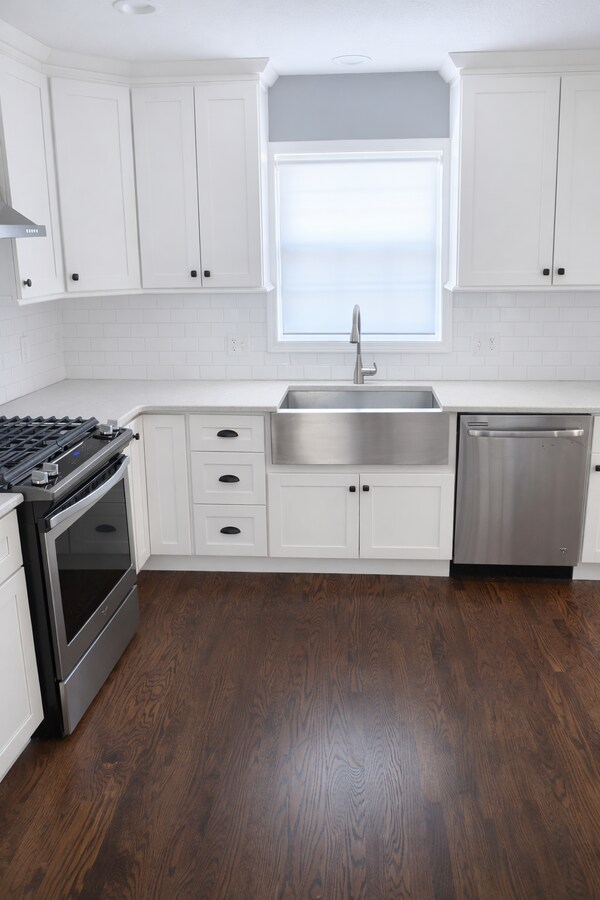 Foto del edificio - 26930 Elmwood Dr