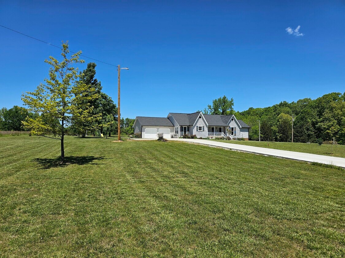 Primary Photo - 2868 Joe Dowlen Rd