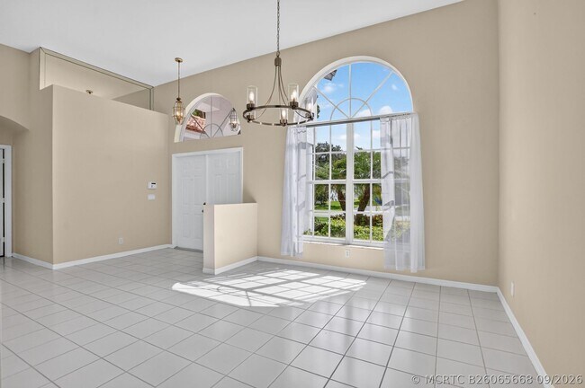 Foto del edificio - 10031 Lexington Estates Blvd