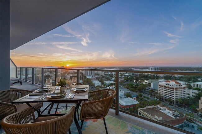 Foto del edificio - 400 Central Ave