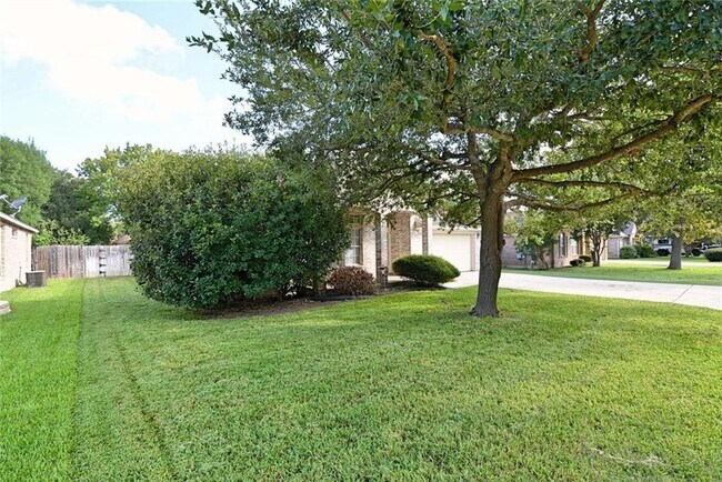 Building Photo - 450 Walnut Heights Blvd