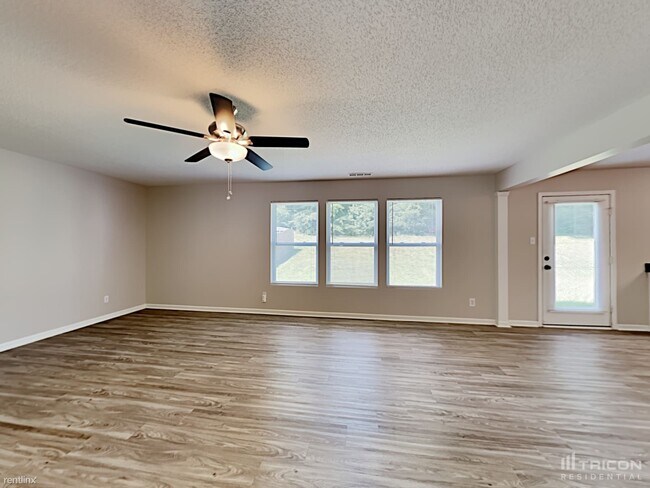 Building Photo - 6607 Fawn View Dr