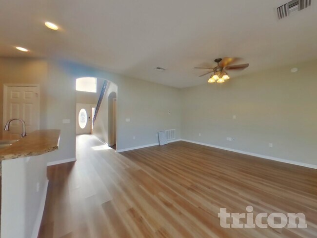Building Photo - 3256 Enclave Blvd