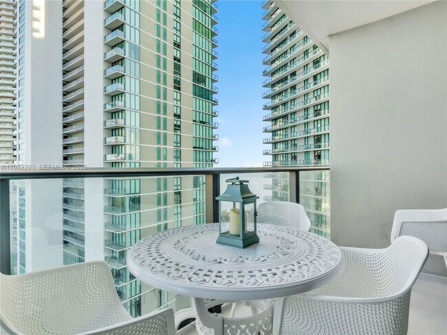 Photo - 501 NE 31st St Apartment