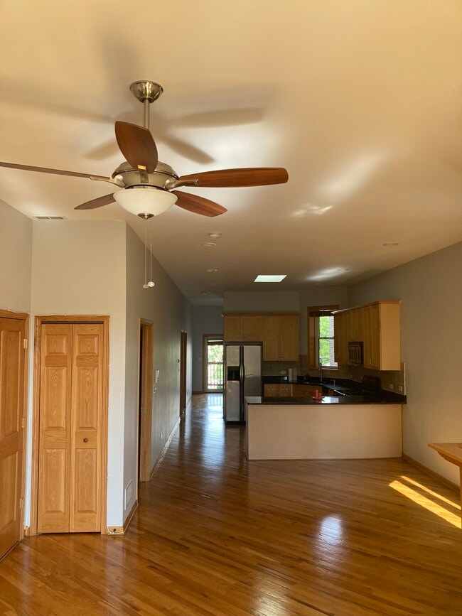 Foto del edificio - 4839 S Forrestville Ave