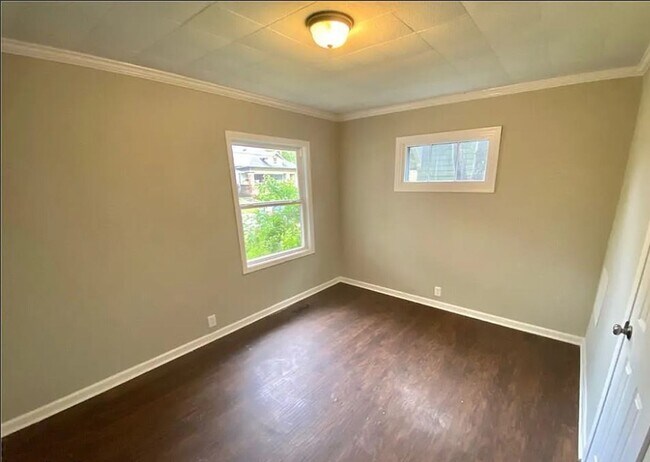 Photo - 2624 E 17th St House