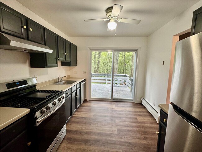 Foto del edificio - 7 Hemlock Trail