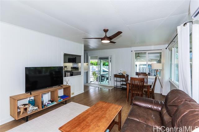 Building Photo - 308 Maluniu Ave