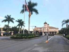Building Photo - 120 SW Peacock Blvd