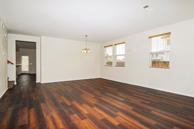 Building Photo - 24660 Polaris Dr