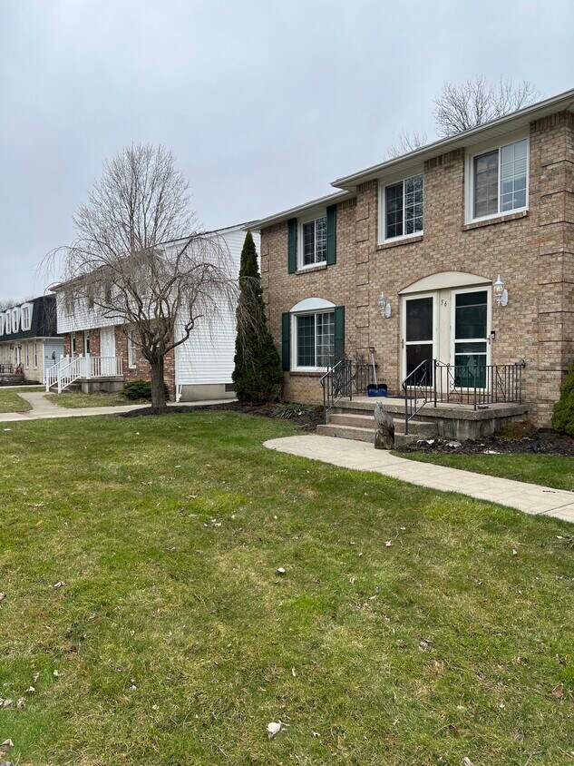 56 Berehaven Dr, Buffalo, NY 14228 Townhome Rentals in Buffalo NY